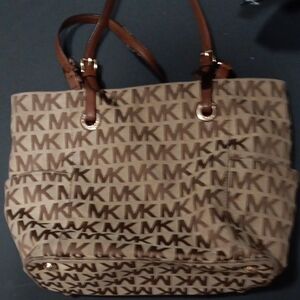 Michael Kors Monogram Tan and Brown Tote 03,/16